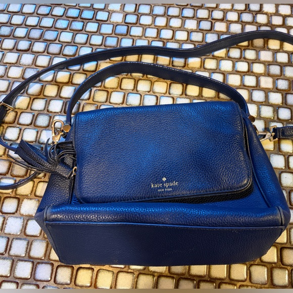 kate spade Handbags - Kate Spade Navy Crossbody Bag
